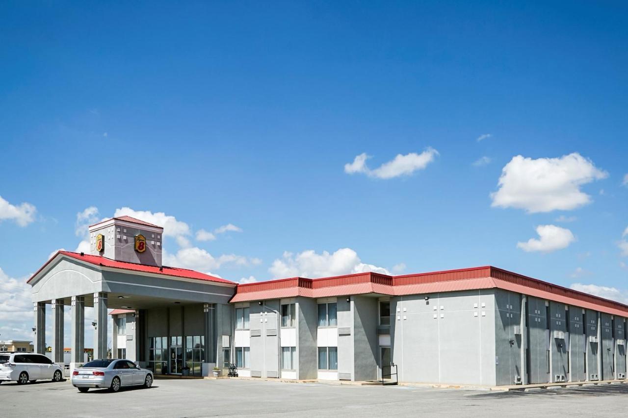 Super 8 By Wyndham Elk 2*